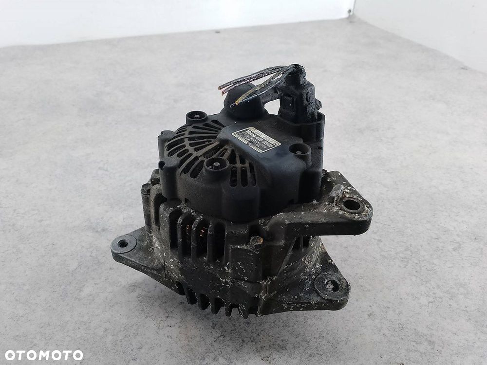 ALTERNATOR KIA SORENTO I 37300-38400 A0002655009 VALEO 2.4 16V - 1