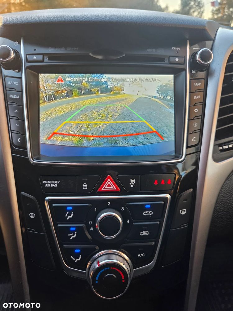 Hyundai i30 1.4 Style - 11