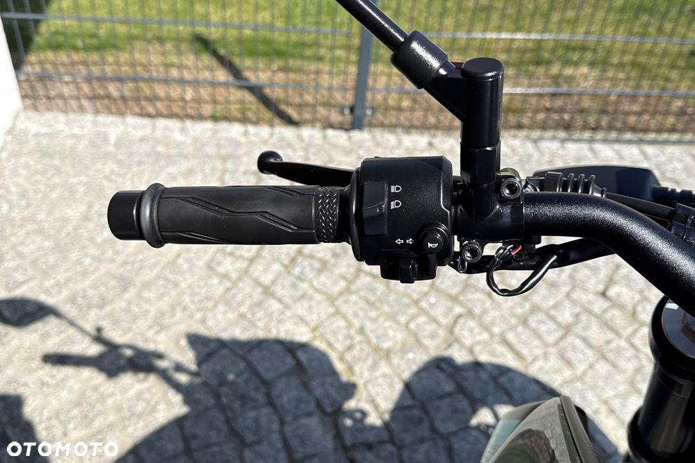 Yamaha MT - 14