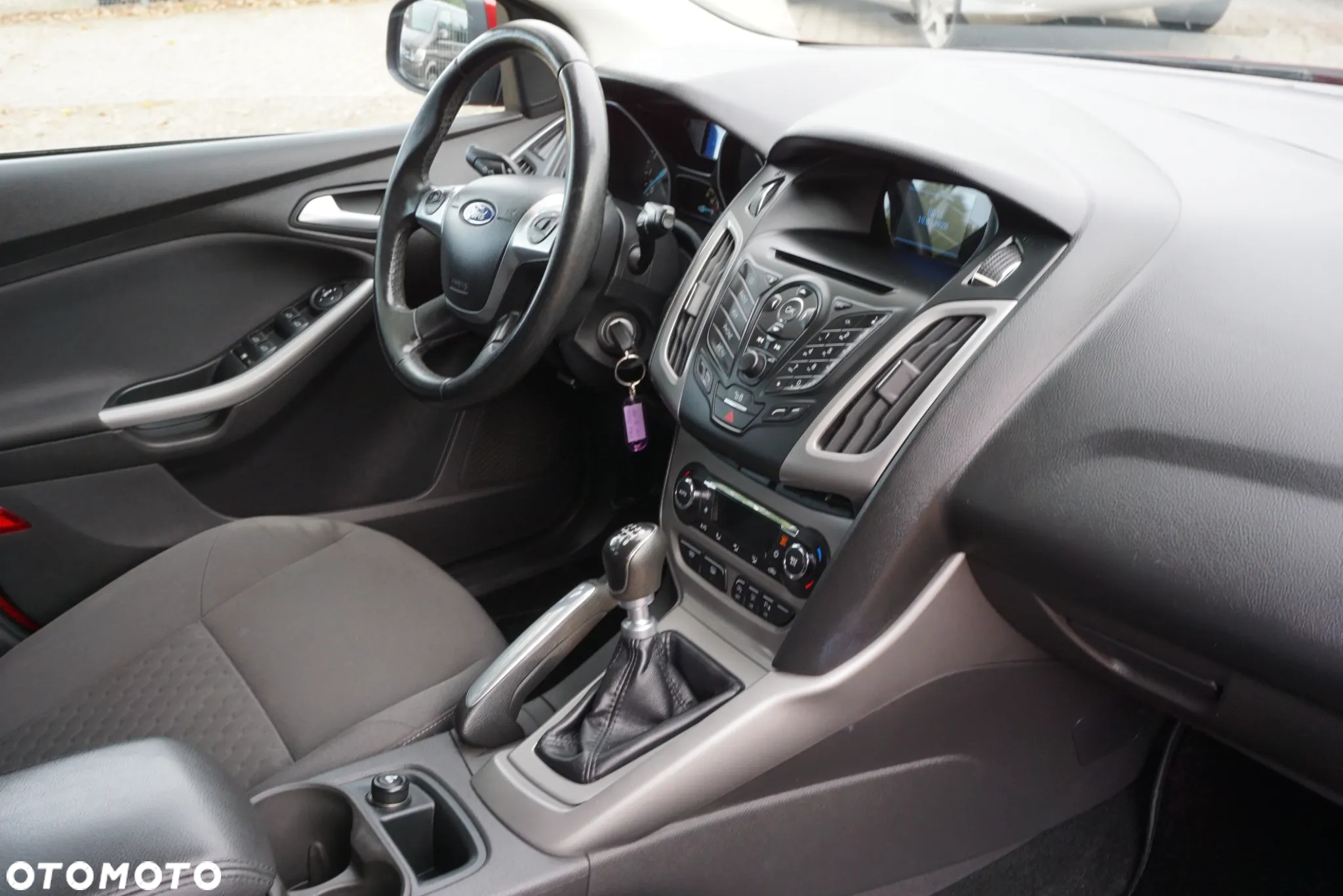 Ford Focus Turnier 1.6 EcoBoost Start-Stopp-System Champions Edition - 17