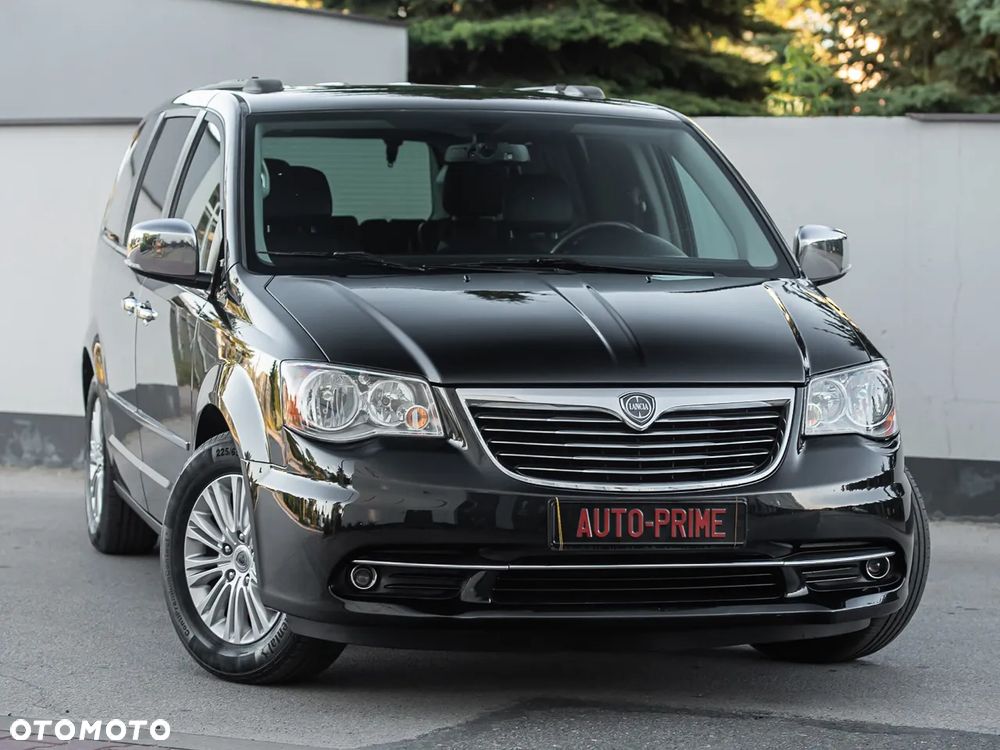 Lancia Voyager - 2