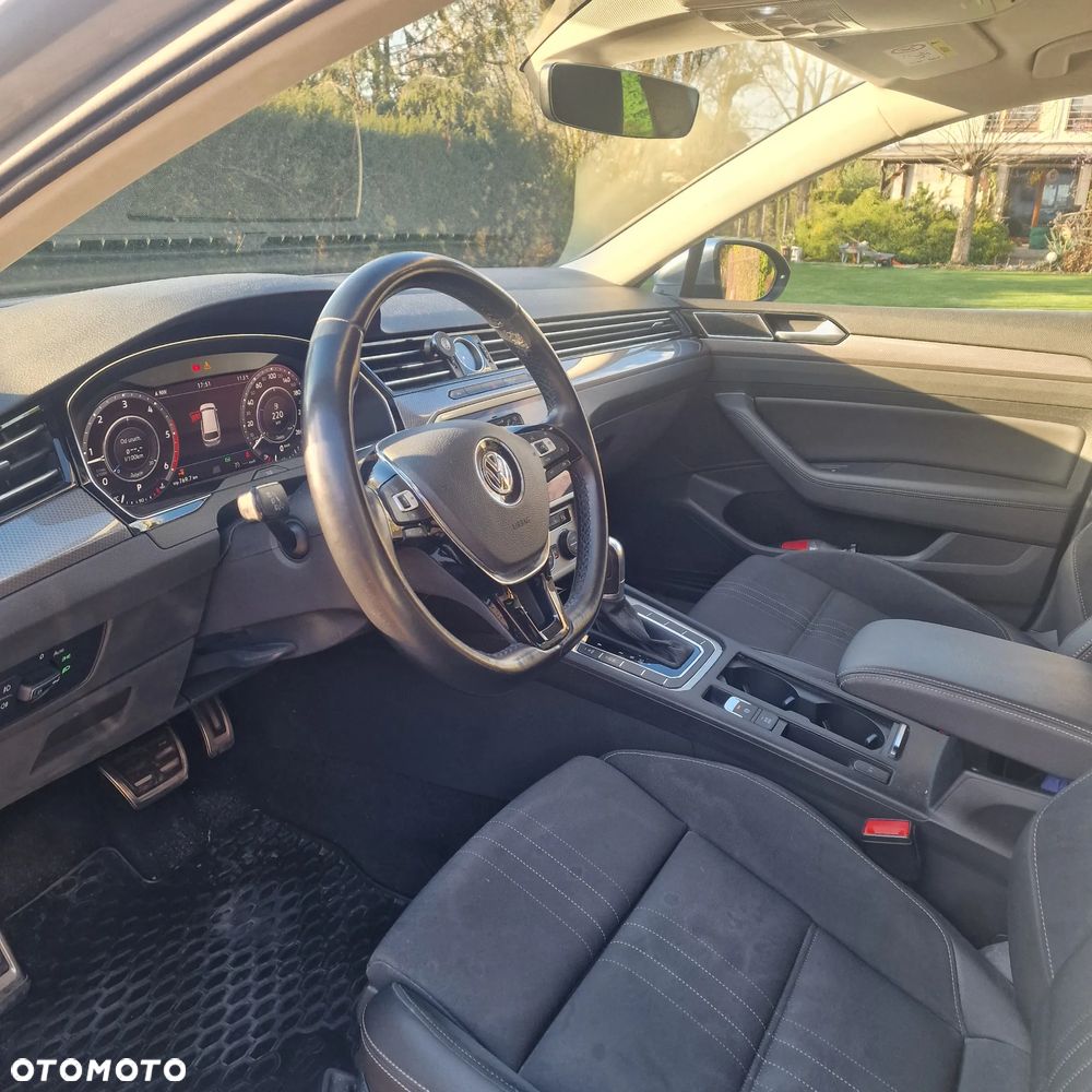 Volkswagen Passat Alltrack 2.0 TDI SCR 4Motion DSG - 12