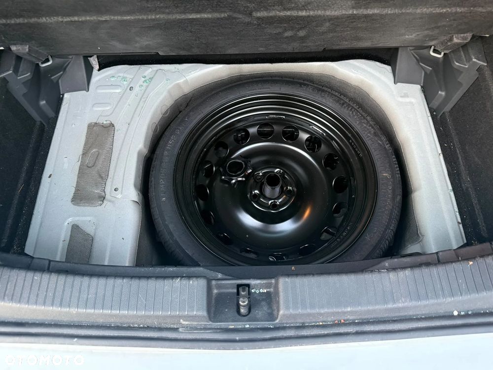 Volkswagen T-Cross - 16
