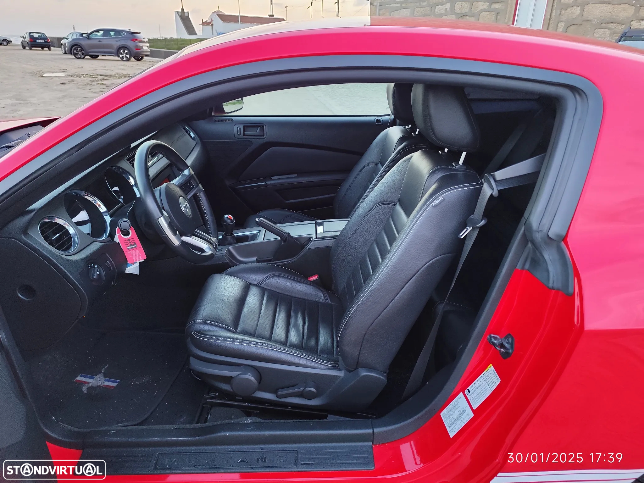 Ford Mustang - 12