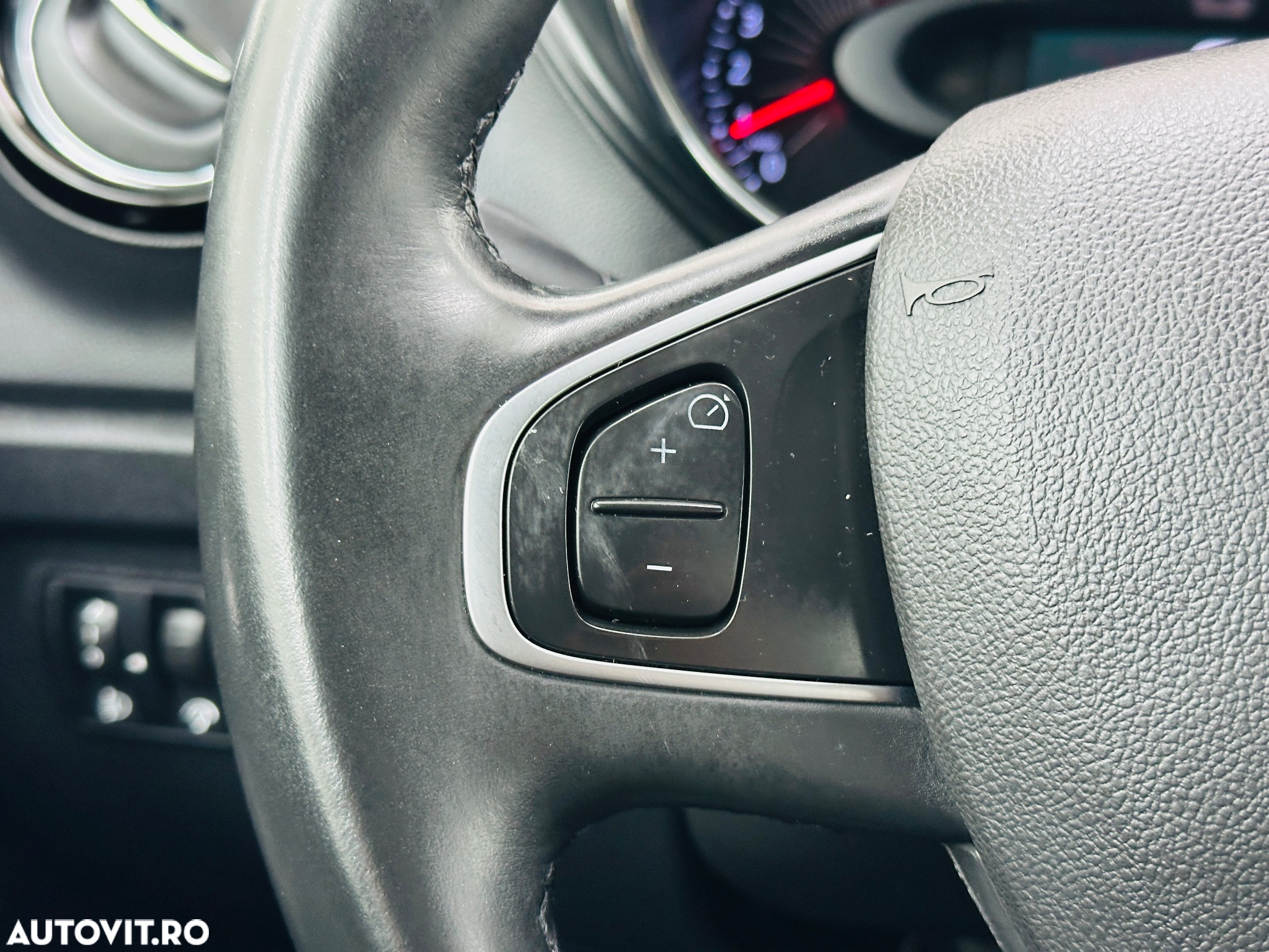 Renault Captur ENERGY TCe 120 Experience - 30
