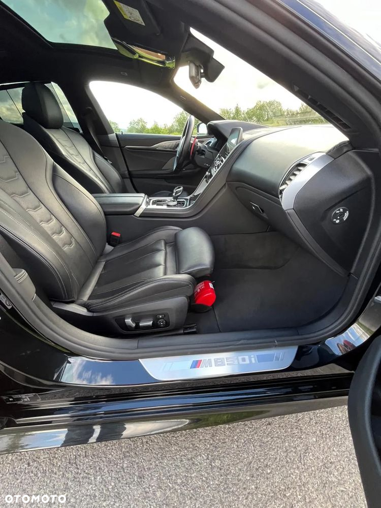 BMW Seria 8 M850i xDrive - 4