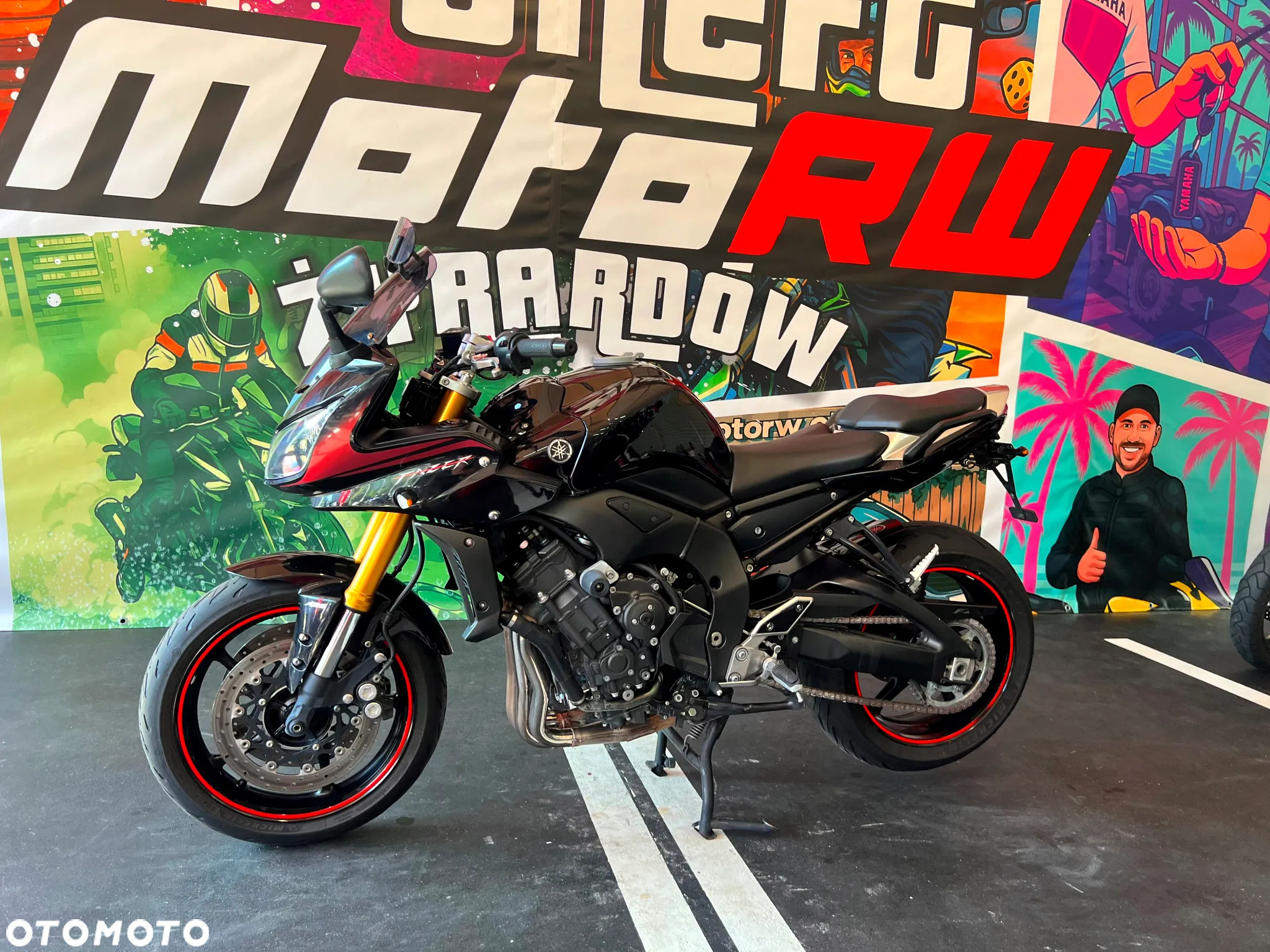 Yamaha FZ - 4