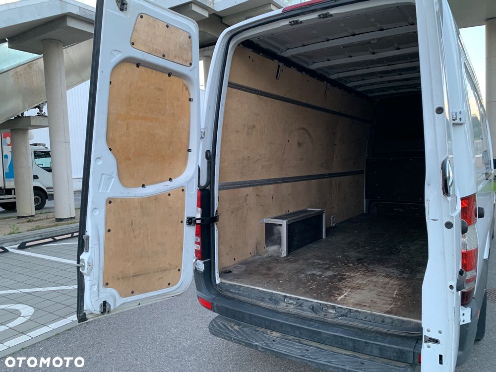 Mercedes-Benz Sprinter - 8