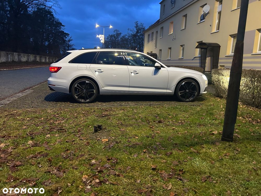 Audi A4 Avant 2.0 TDI S tronic - 33