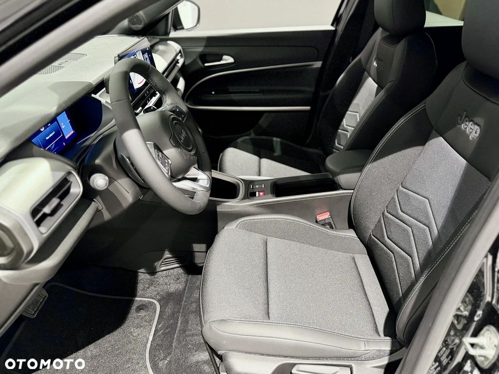 Jeep Avenger 1.2 T3 mHEV Summit FWD eDCT6 - 21