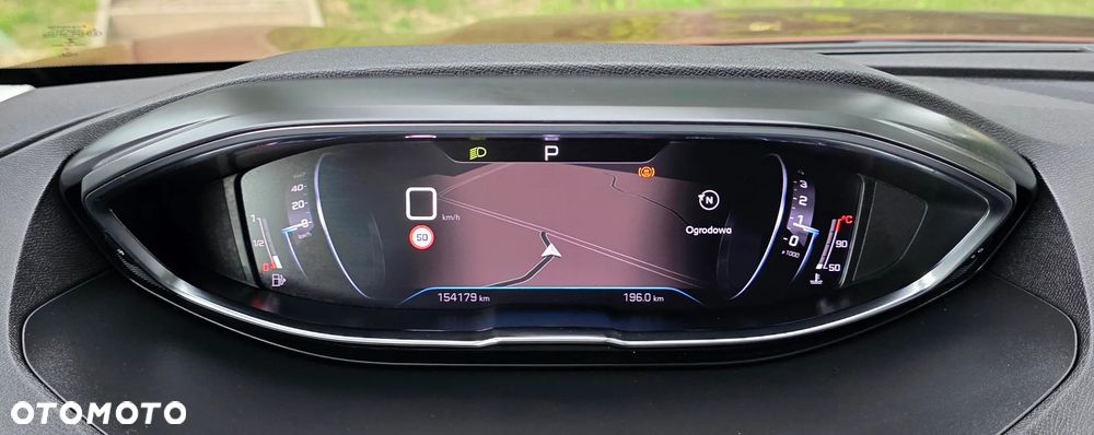 Peugeot 5008 BlueHDi 180 EAT8 Allure - 26