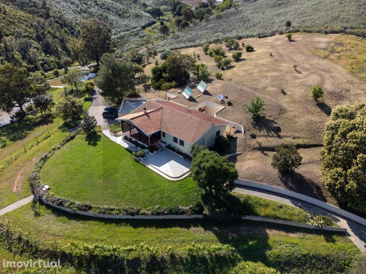 Propriedade Exclusiva com 17 Hectares | Casa T2 em Madeira + Casa Inde - Grande imagem: 3/58