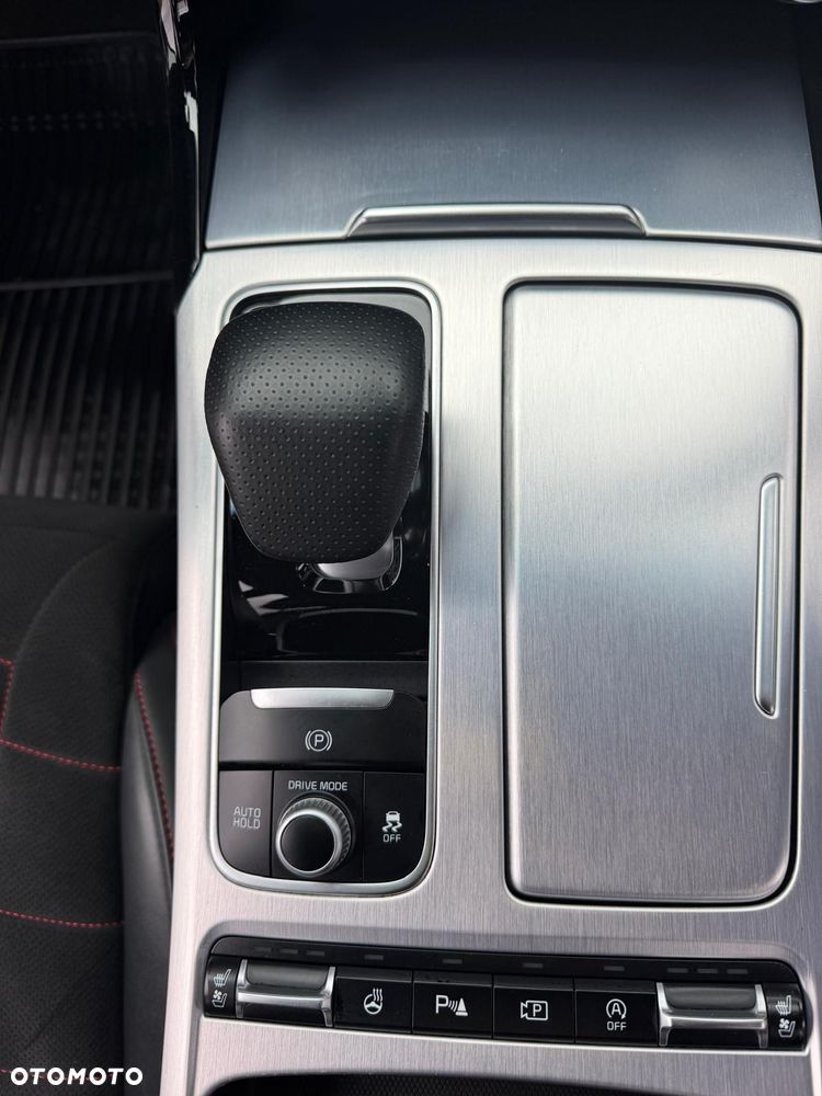 Kia Stinger 3.3 T-GDI V6 GT AWD - 22