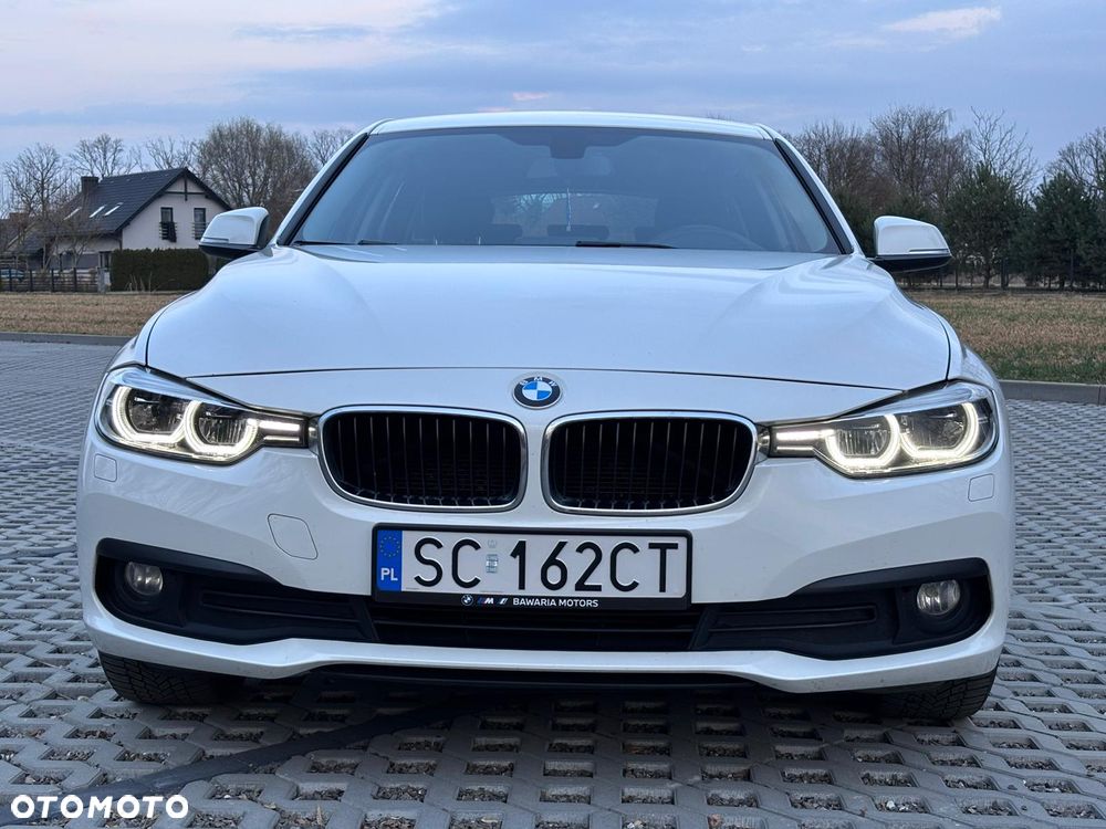 BMW Seria 3 318d - 10