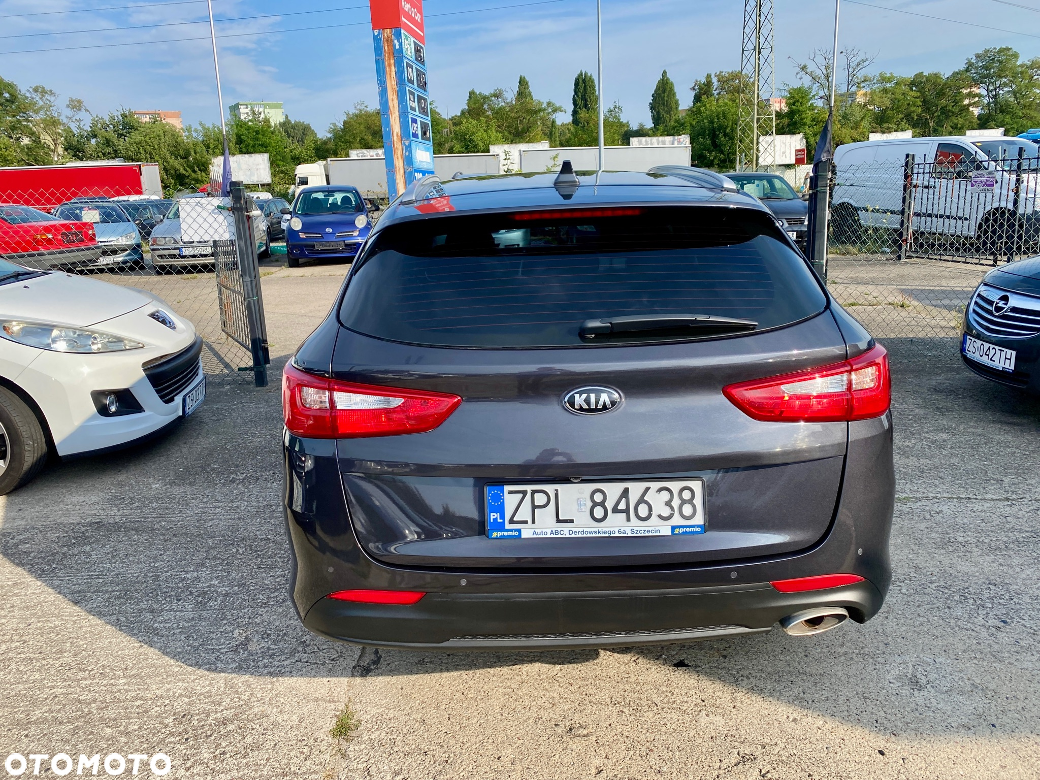 Kia Optima - 8