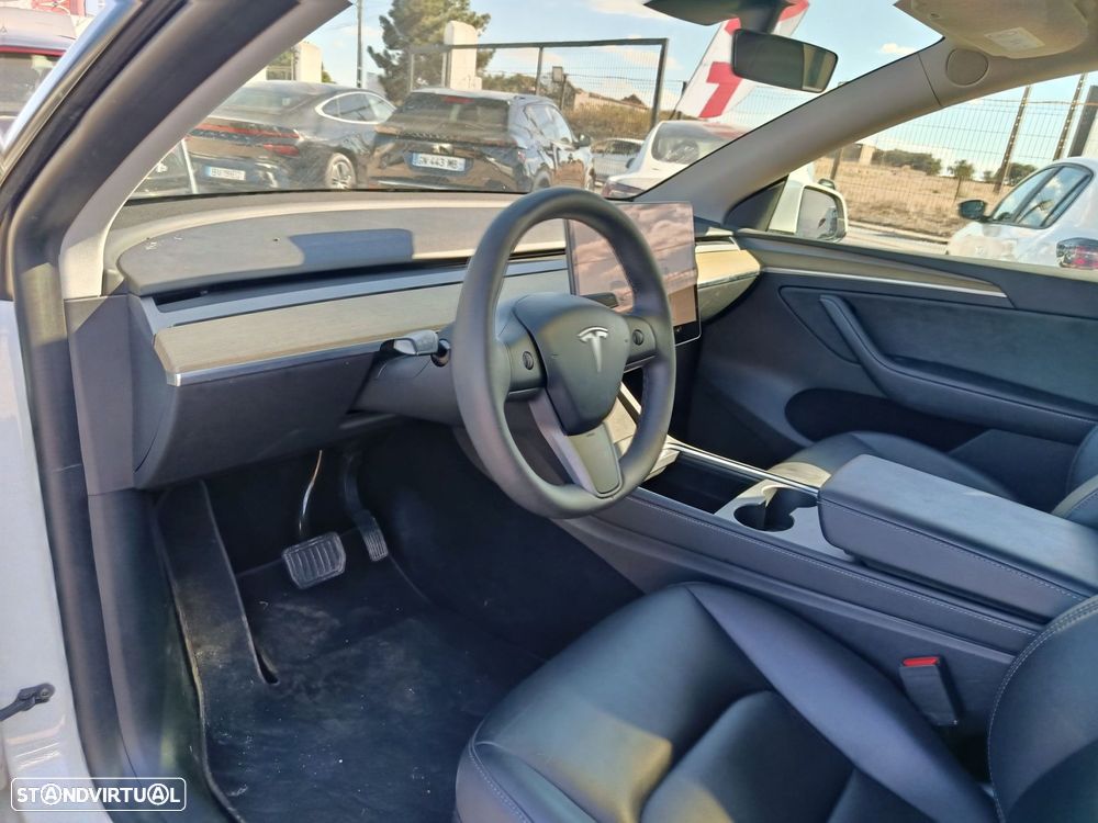 Tesla Model Y Tração Traseira - 5