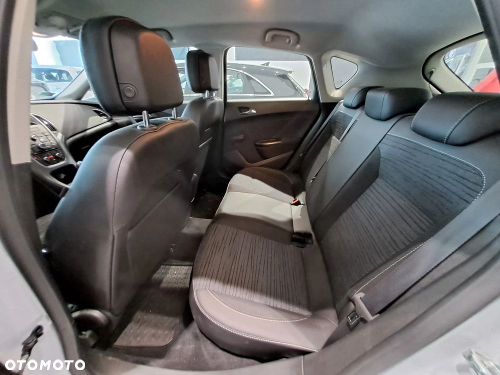 Opel Astra 1.6 Enjoy - 13