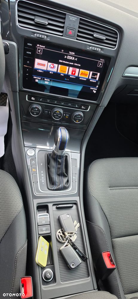 Volkswagen Golf e-Golf - 15