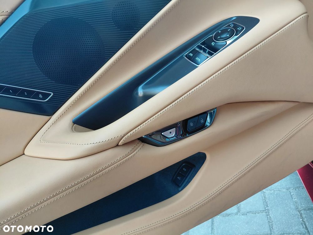 Chevrolet Corvette - 16