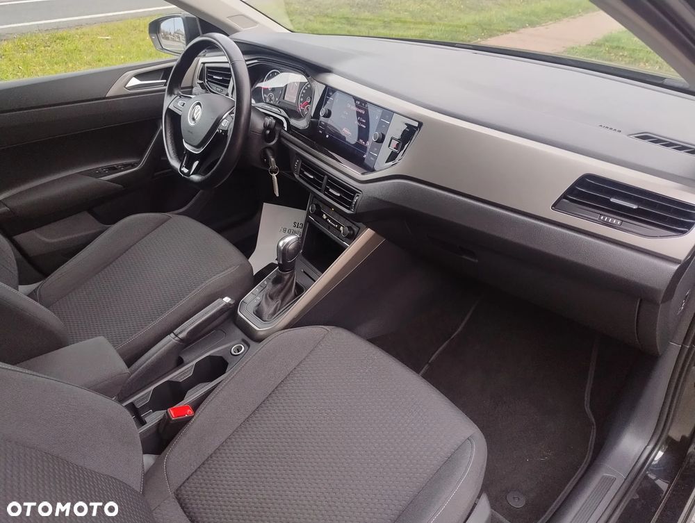 Volkswagen Polo 1.0 TSI Highline DSG - 32