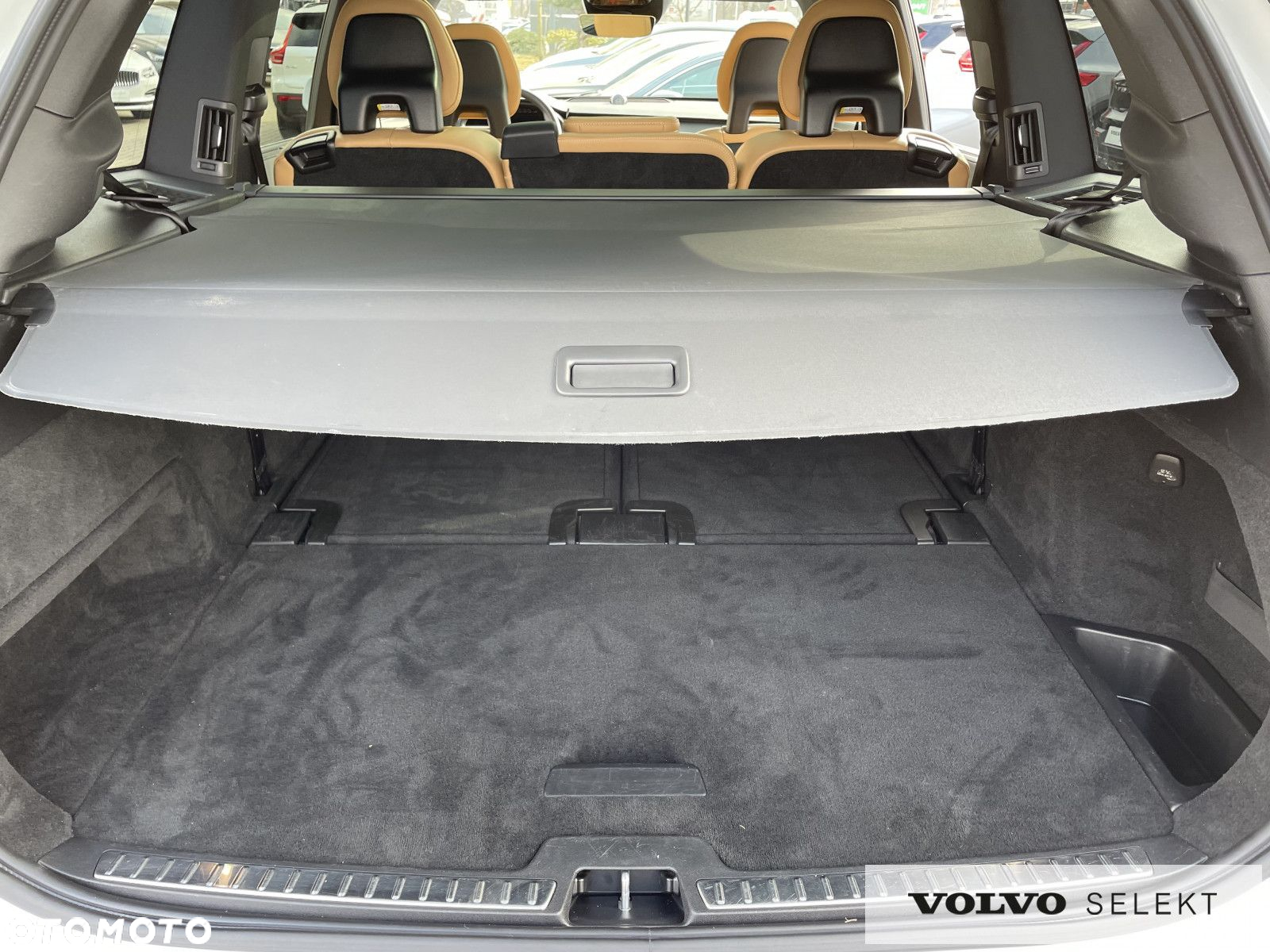 Volvo XC 90 - 30