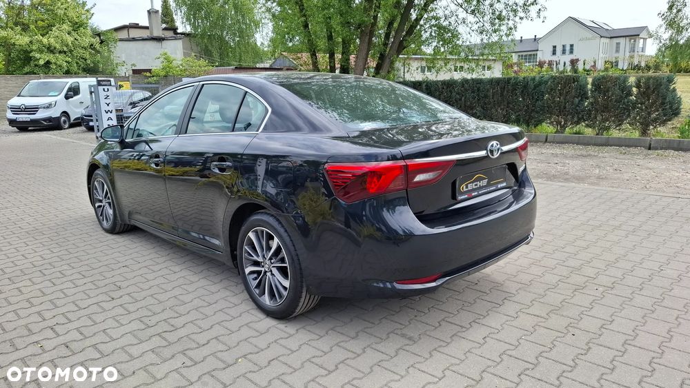 Toyota Avensis - 26