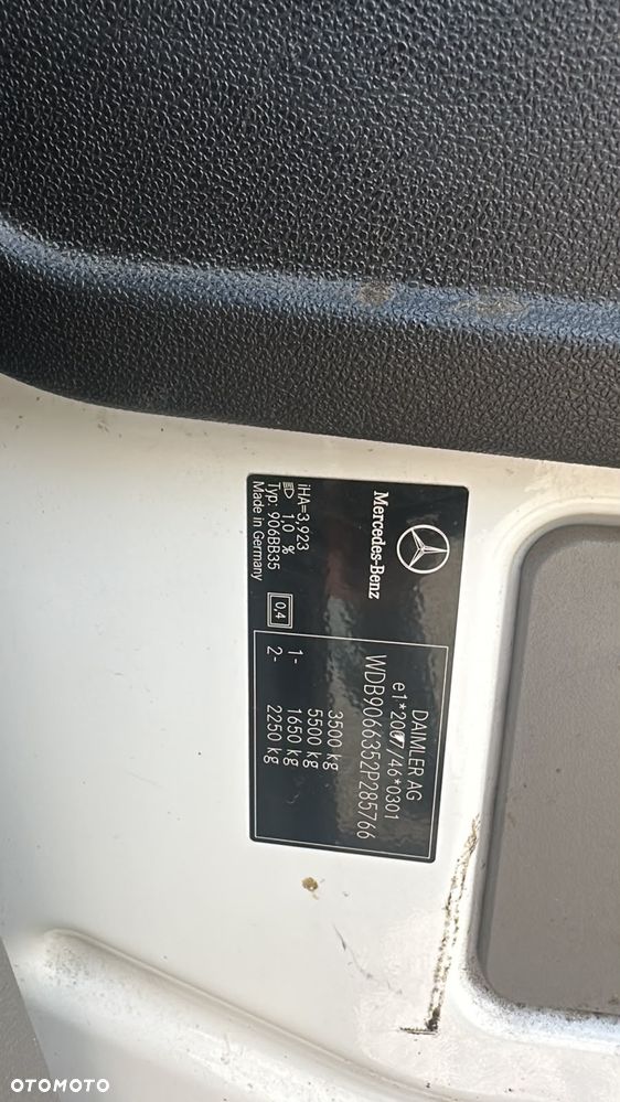 Mercedes-Benz Sprinter - 9