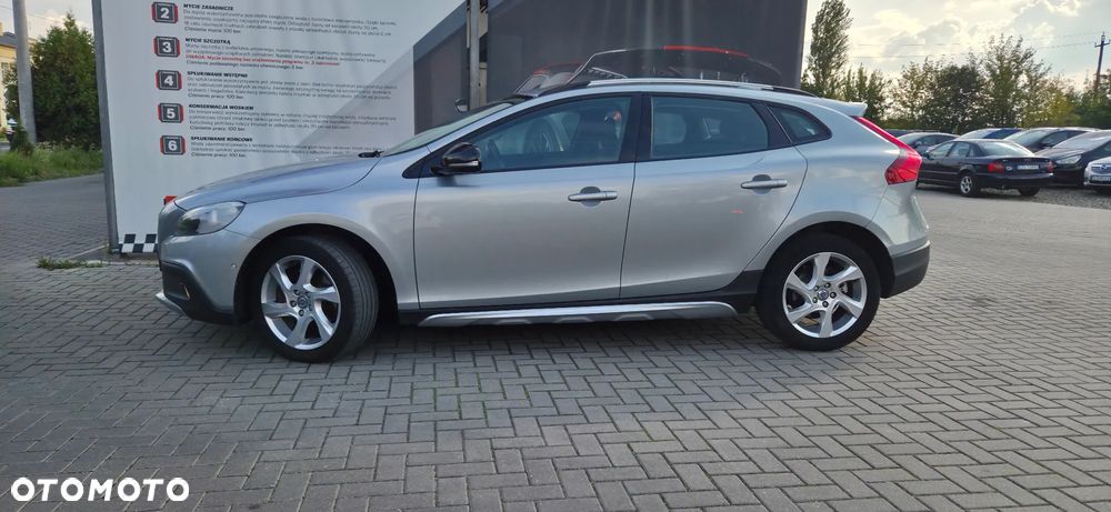 Volvo V40 Cross Country D3 Drive-E Momentum - 7