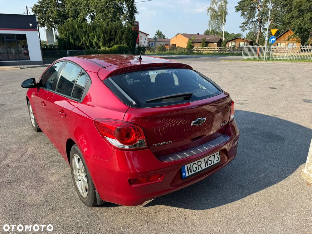 Chevrolet Cruze 1.6 LT - 4