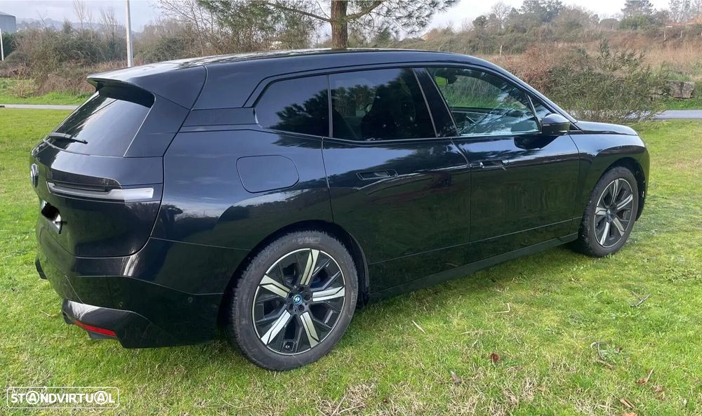 BMW iX xDrive 40 - 4
