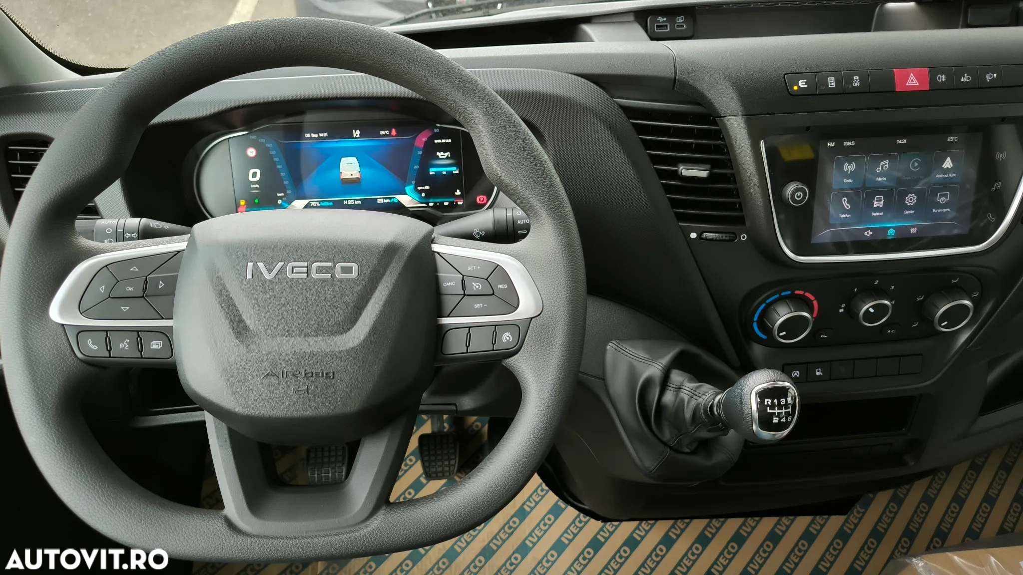 Iveco 35S14V-12mc - 13
