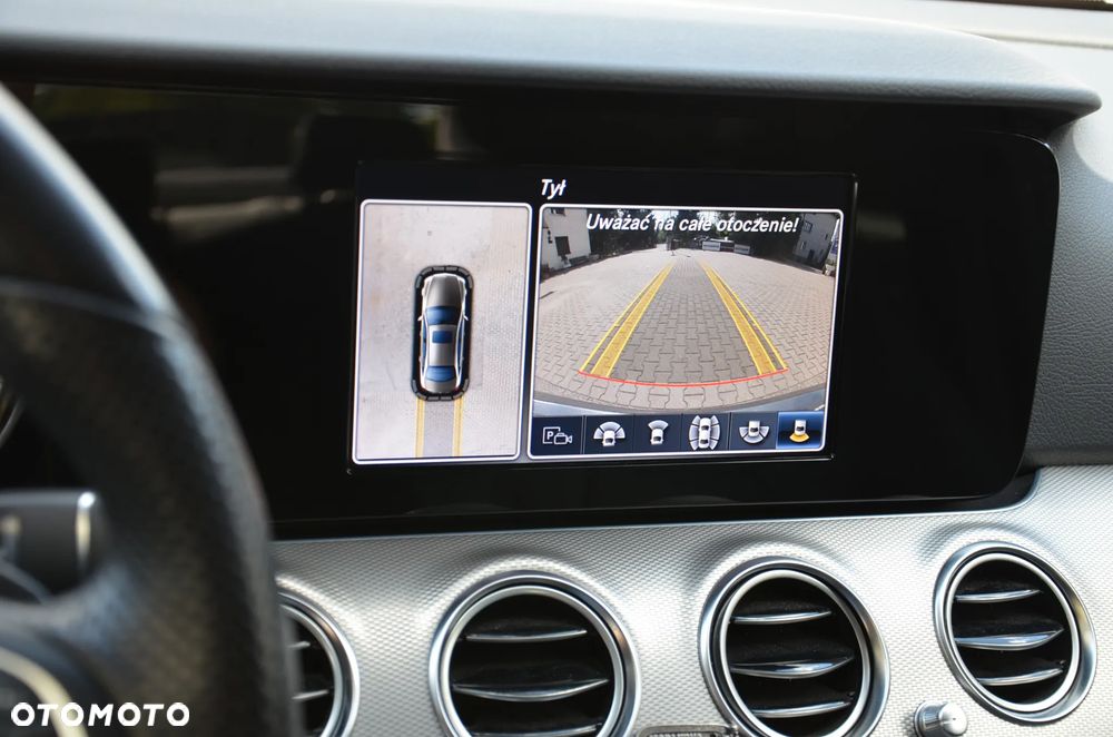 Mercedes-Benz Klasa E 220 d 9G-TRONIC - 37