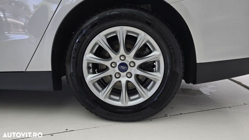 Ford Mondeo 2.0 HEV Trend - 22