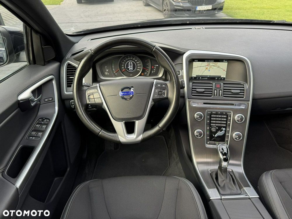 Volvo XC 60 D4 AWD Geartronic Momentum - 19