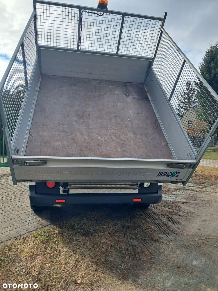 Nissan NV200 - 10