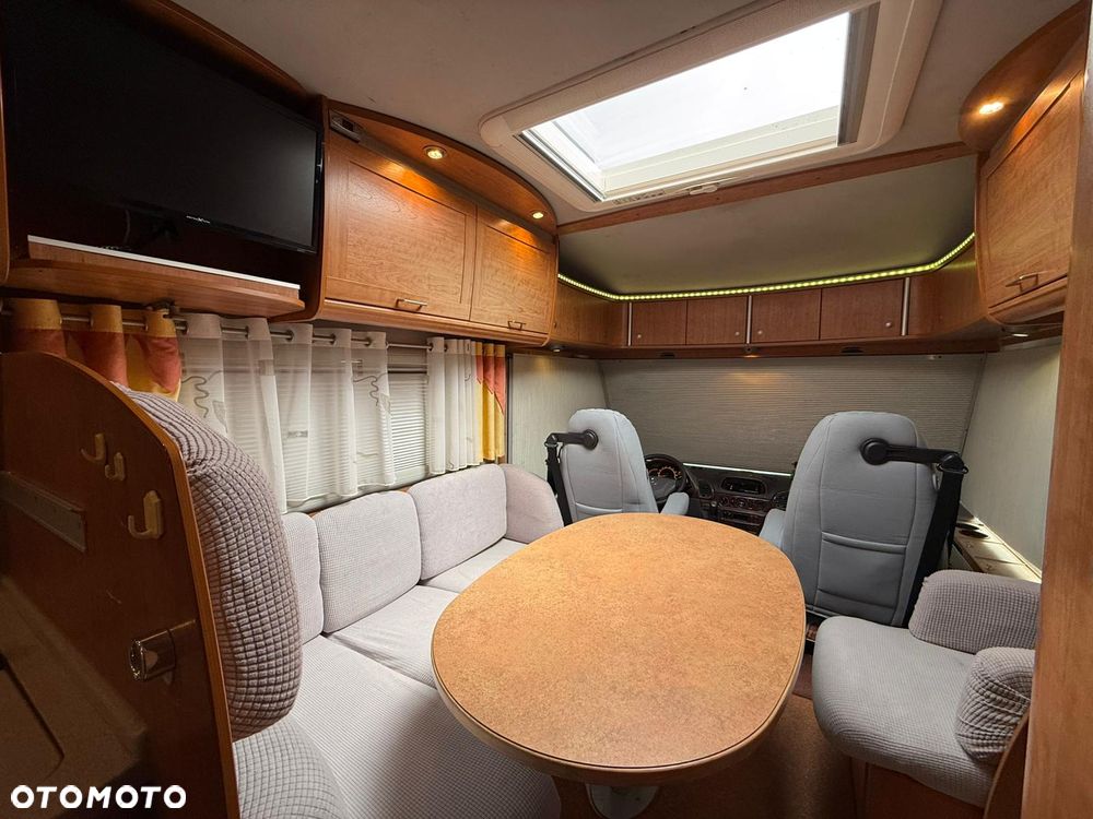 Mercedes-Benz RMB - 3