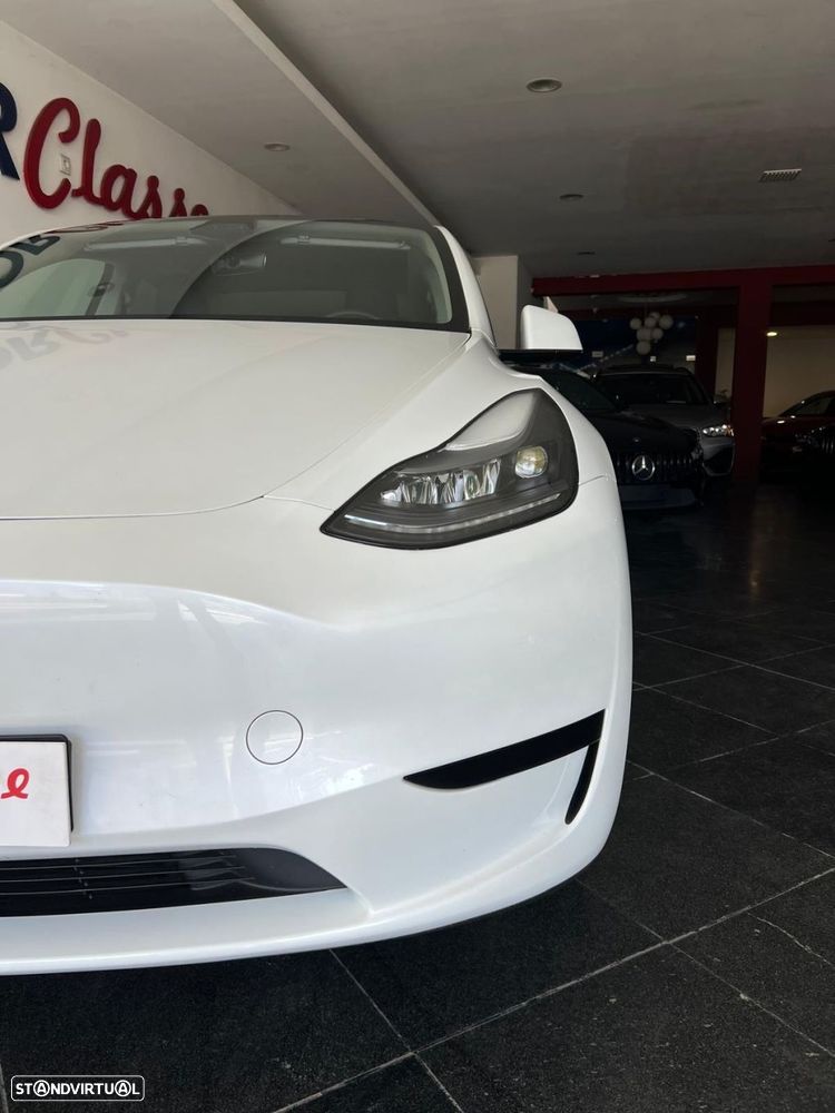 Tesla Model Y 2023 photo 3