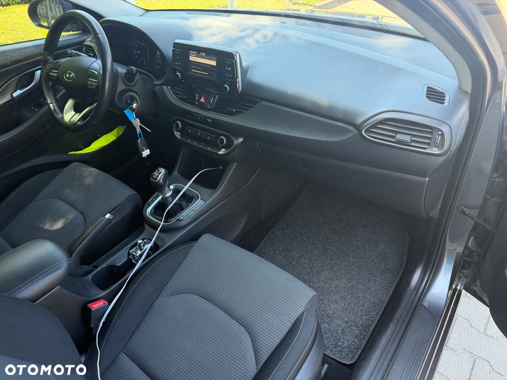 Hyundai i30 1.4 Classic + - 14