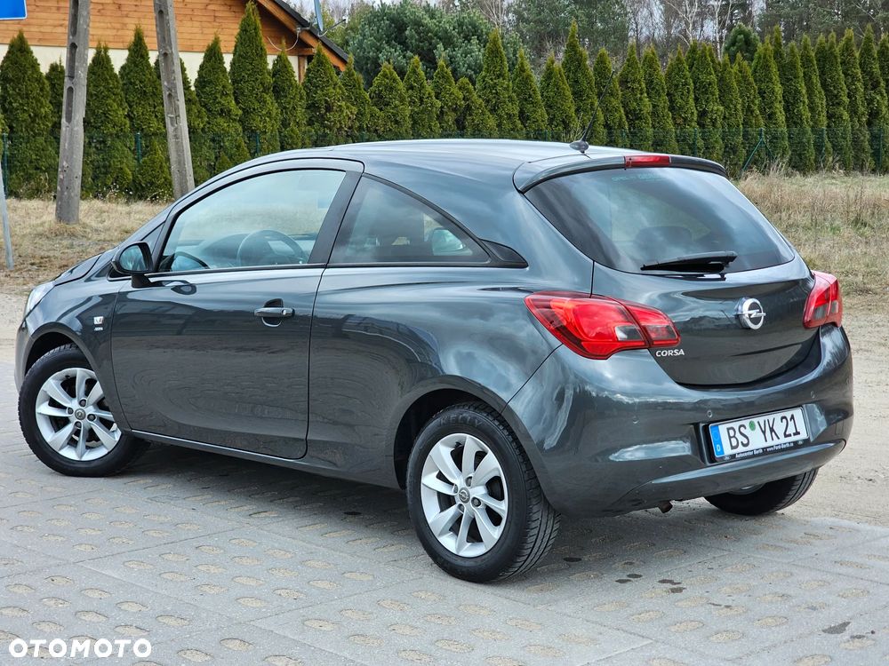 Opel Corsa 1.2 16V Cosmo - 9