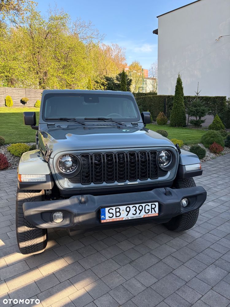 Jeep Wrangler - 12