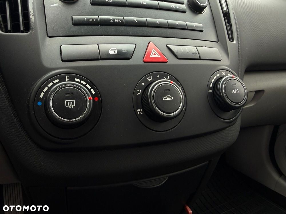Kia Ceed - 23