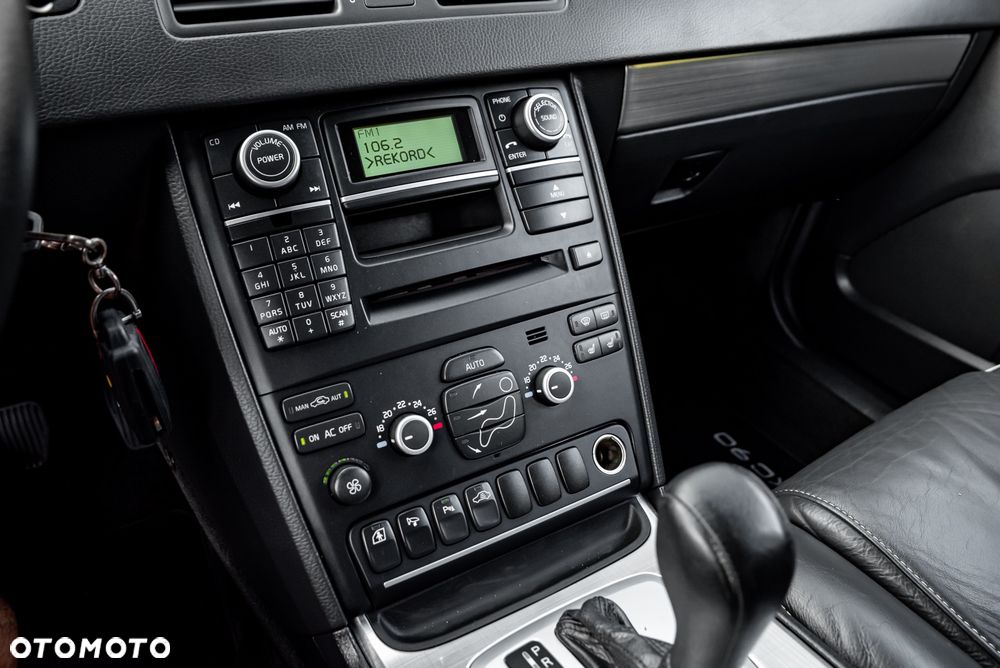 Volvo XC 90 D5 Momentum - 33