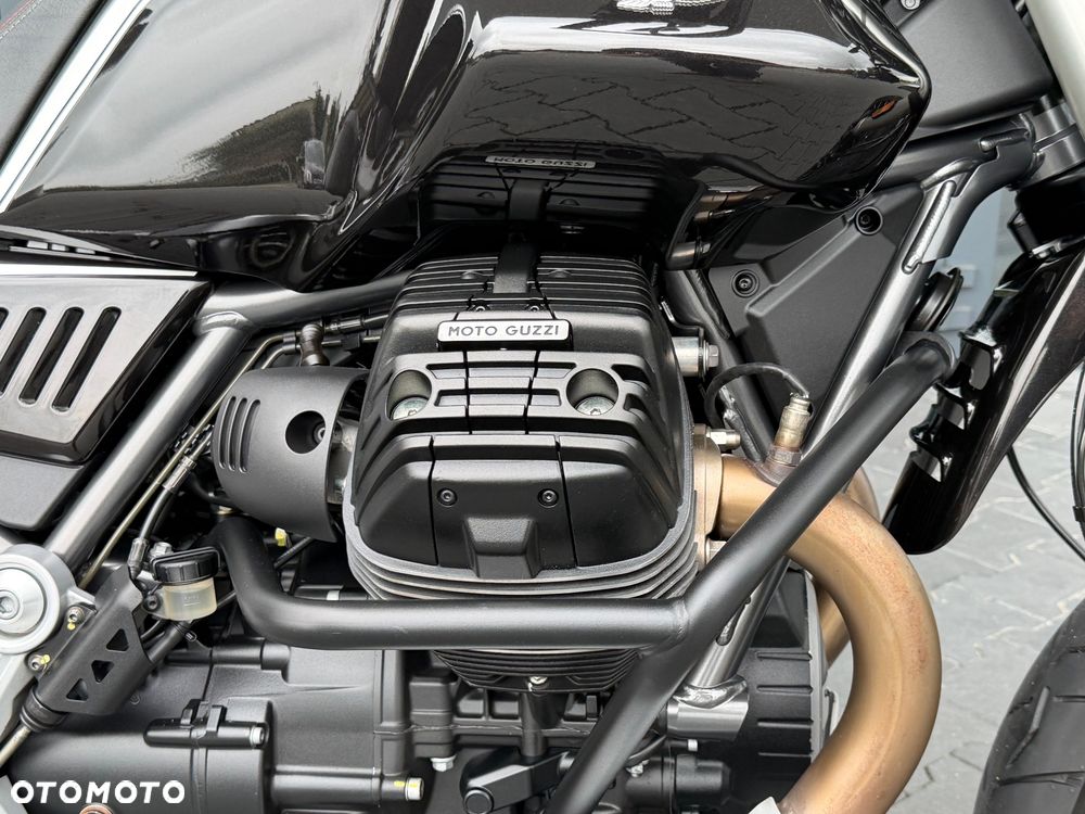 Moto Guzzi V85 - 17