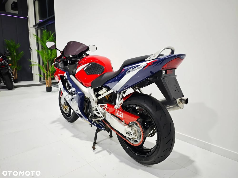 Honda CBR - 16