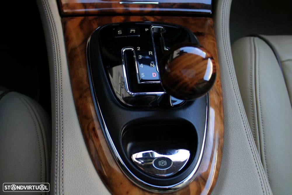 Jaguar XJ XJ6 2.7 D V6 Executive - 39