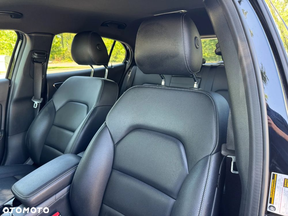 Mercedes-Benz GLA 250 4Matic 7G-DCT AMG Line - 19