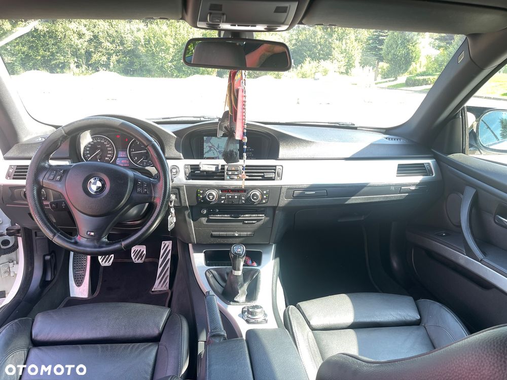 BMW Seria 3 330d xDrive Coupe - 7