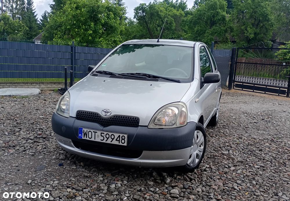 Toyota Yaris - 1