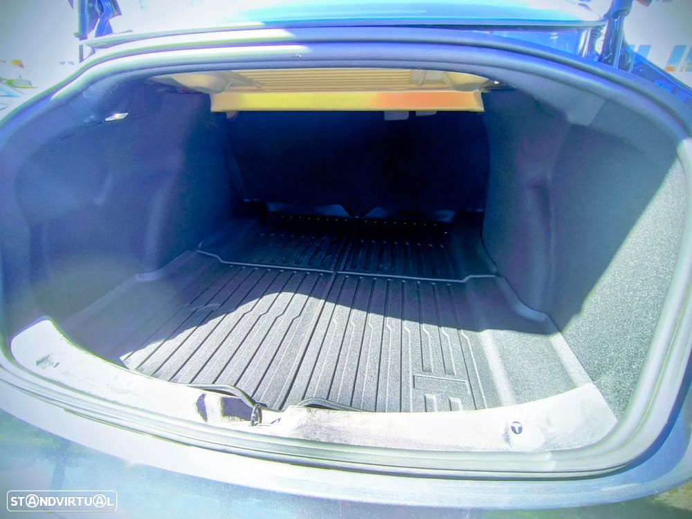 Tesla Model 3 Standard Range Plus RWD - 12