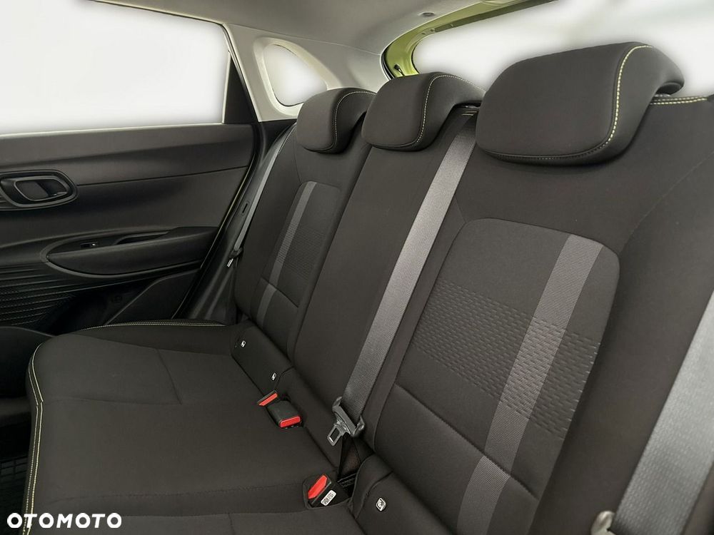 Hyundai i20 - 18